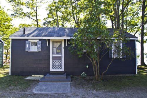 Carp Lake Cabin #2 - M Den Cabin מראה חיצוני תמונה